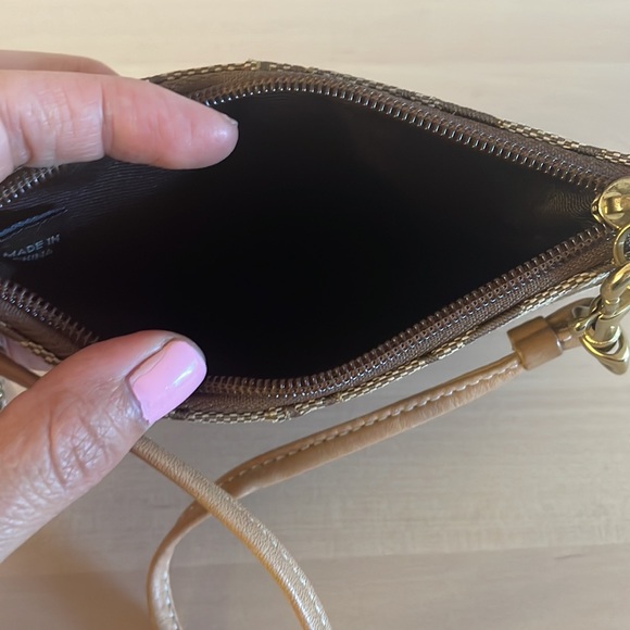 Coach brown/tan wristlet - Picture 3 of 8